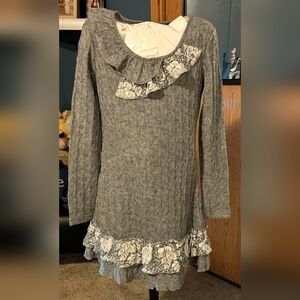 Women's/ Juniors Size Medium Boutique Style Gray Sweater dress New Without tags